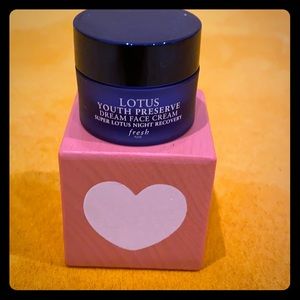 Lotus youth preserve dream face cream by fresh